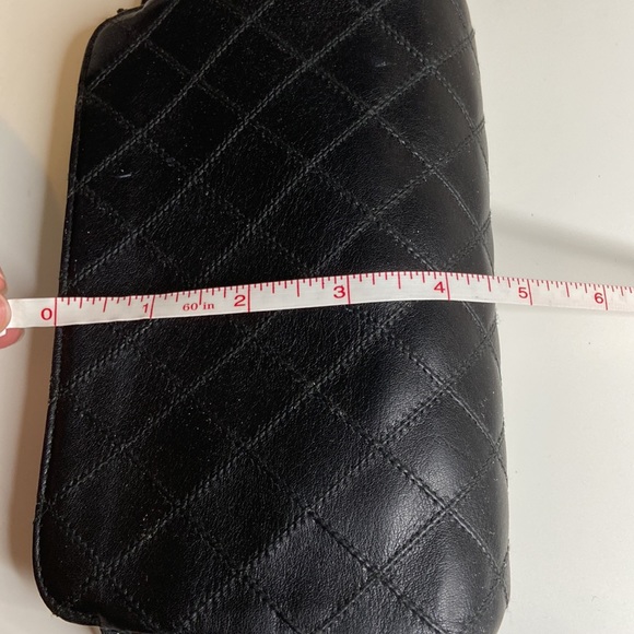 Chanel Cosmetic Case - Picture 13 of 13